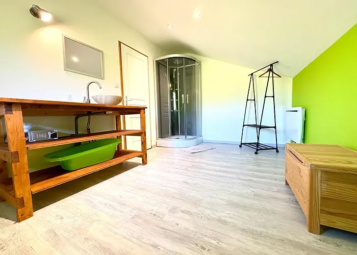 Du Bois Le Renard Proche Gerardmer * Tendon